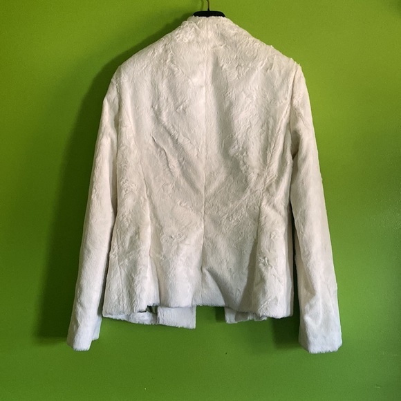 Spooner Prague cream faux fur coat - Picture 2 of 9